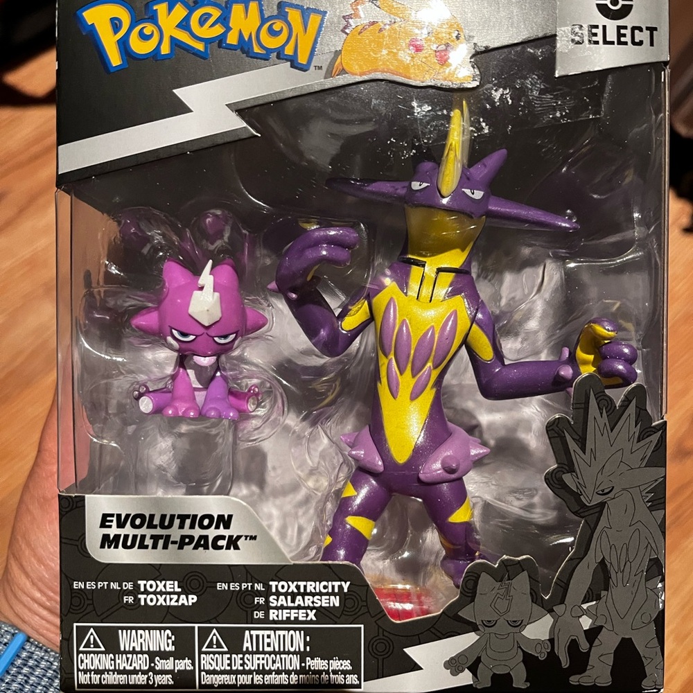 Pokémon Select Evolution Multi-Pack Toxel and Toxtricity Action Figure Set